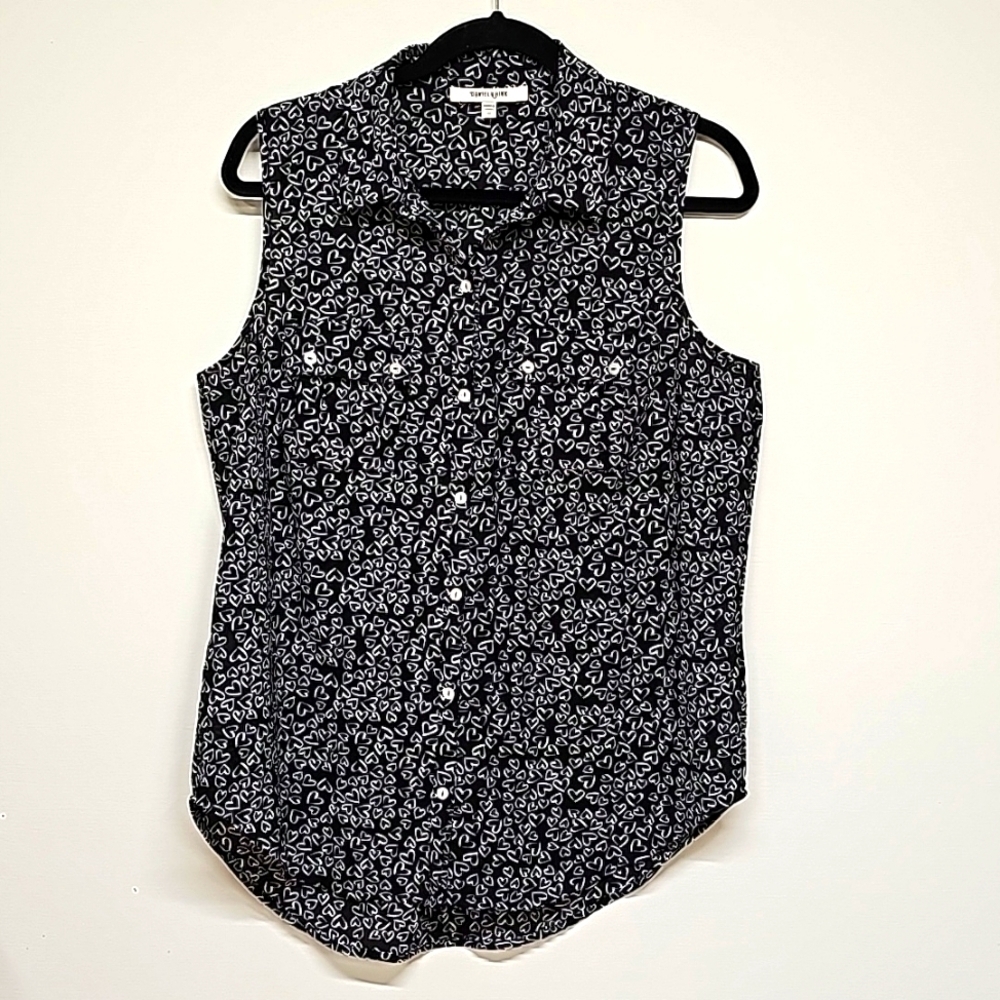 Daniel Rainn crepe, sleeveless, button up. Black with white hearts, size M
